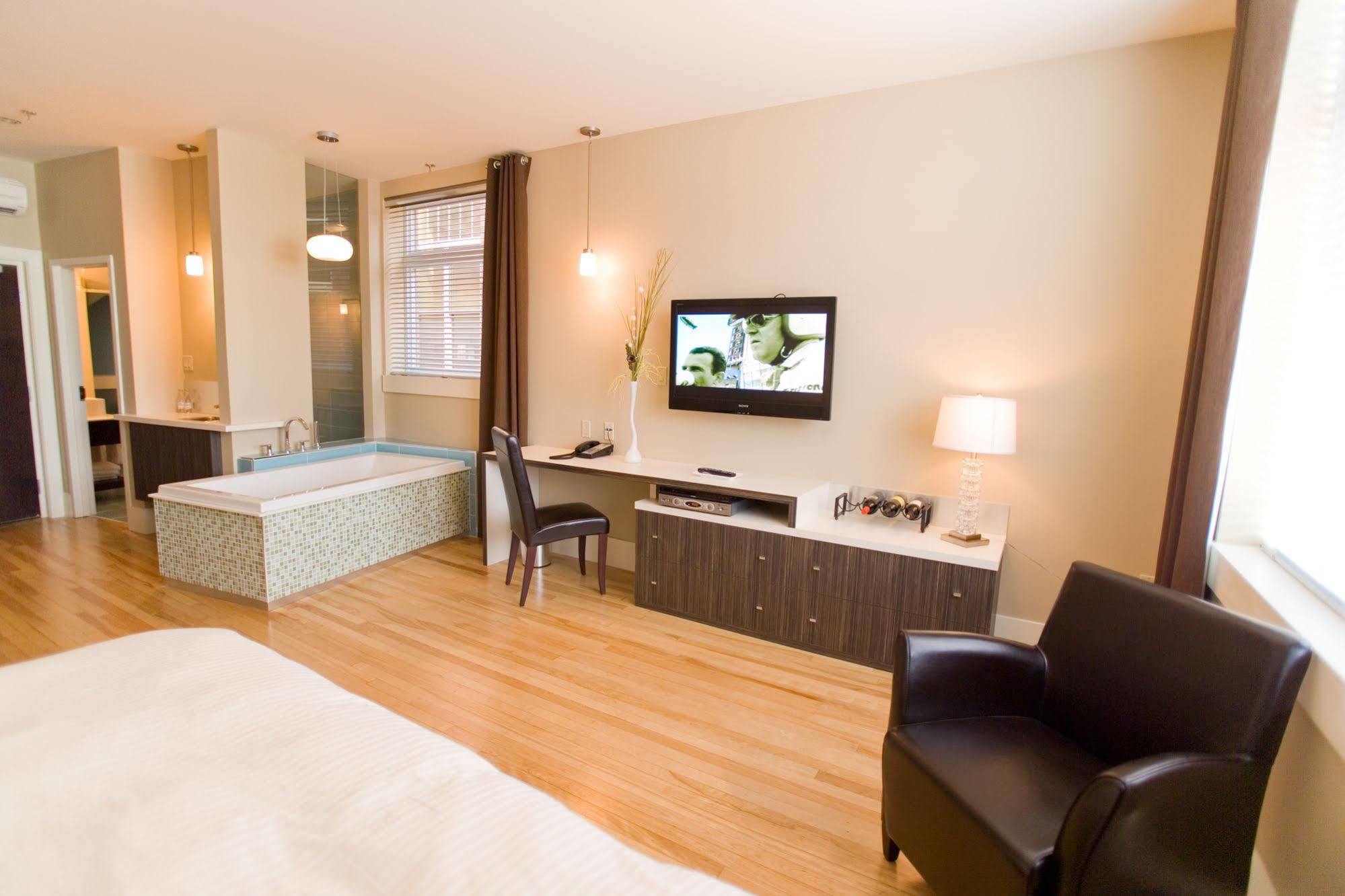St James Gate By Bower Boutique Hotels Moncton Eksteriør billede